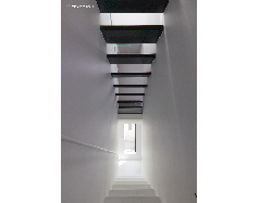 ミニマルデザインの階段