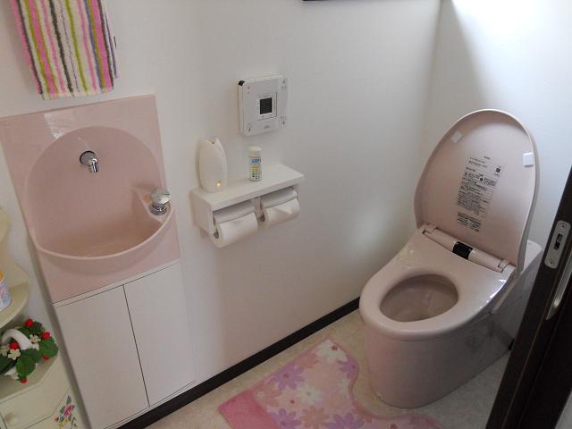 リフォームo Uccino 機能的で快適なトイレ リフォーム事例